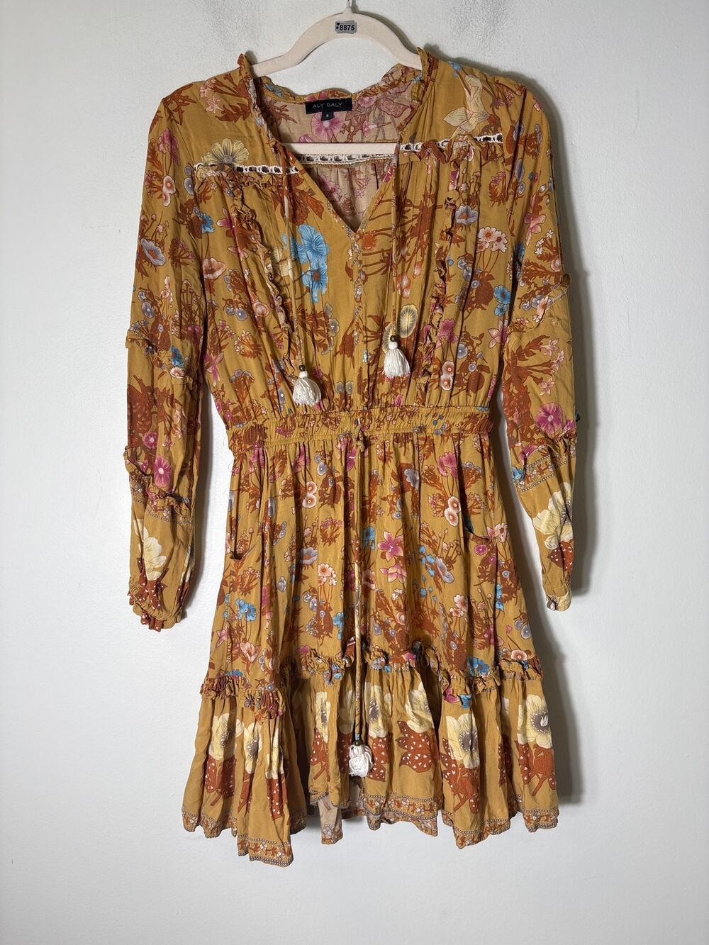 Aly Daly Gold Floral Long Sleeve V-Neck Knee Length Dress Sz S